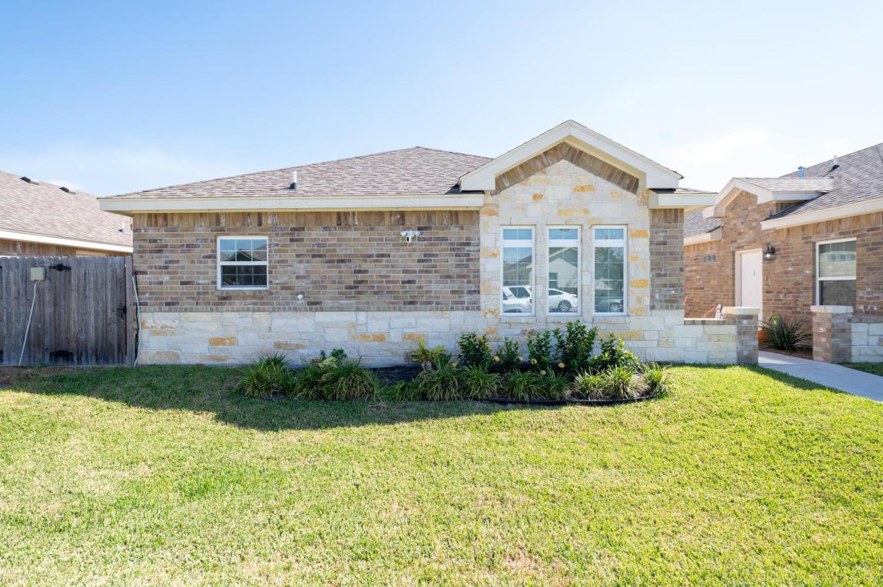 Fabulous King Size Bed In A Gated Neighborhood! Διαμέρισμα Edinburg Εξωτερικό φωτογραφία