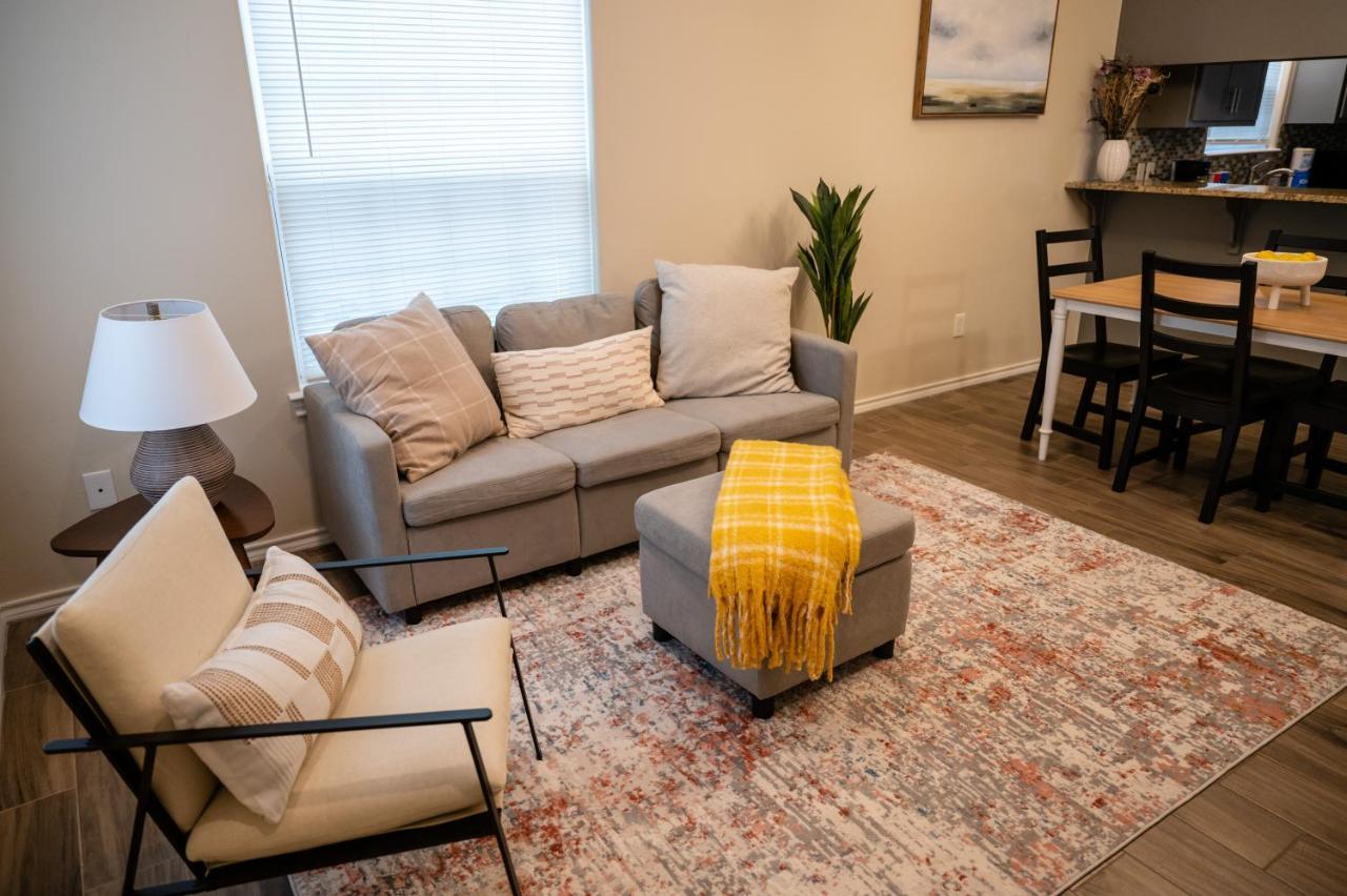 Fabulous King Size Bed In A Gated Neighborhood! Διαμέρισμα Edinburg Εξωτερικό φωτογραφία