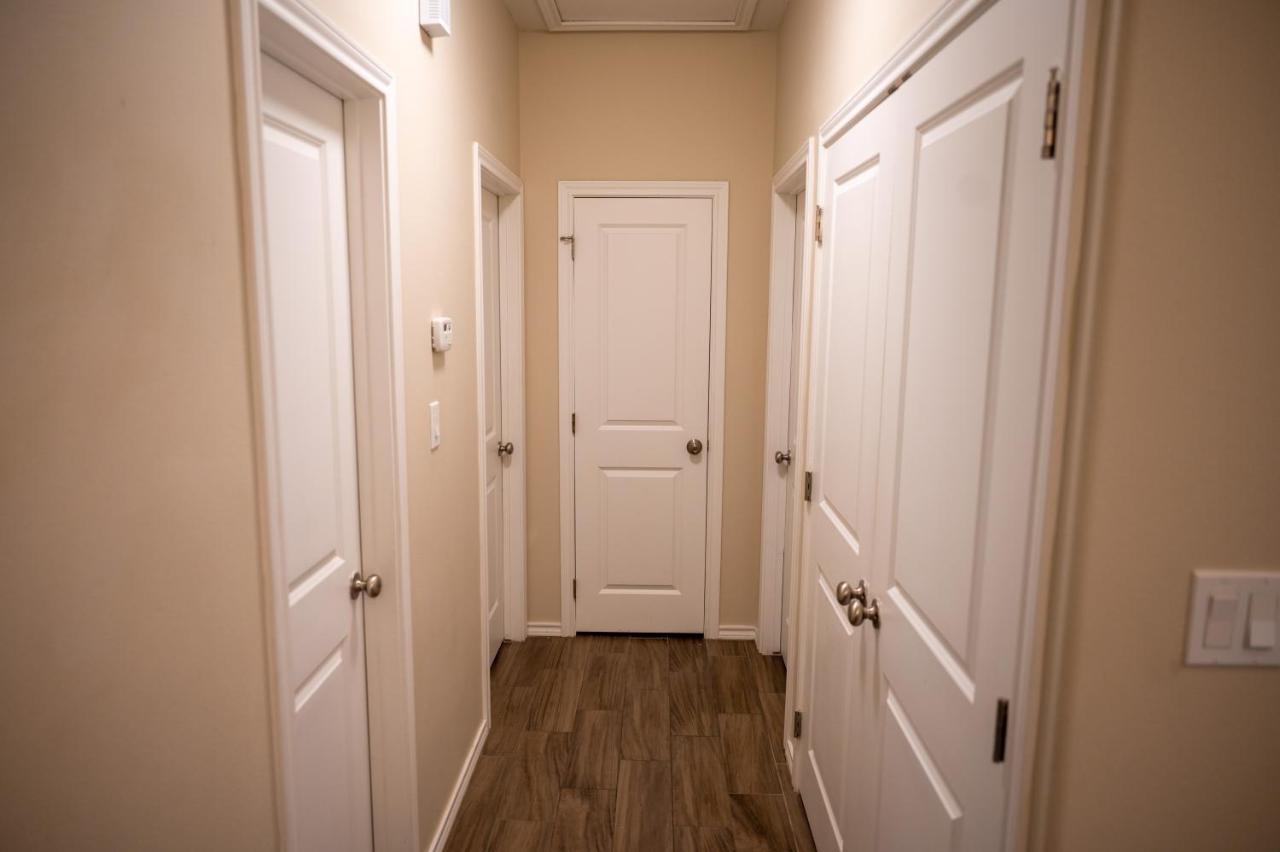 Fabulous King Size Bed In A Gated Neighborhood! Διαμέρισμα Edinburg Εξωτερικό φωτογραφία